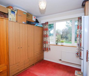 3 bedroom detached bungalow to rent - Photo 2