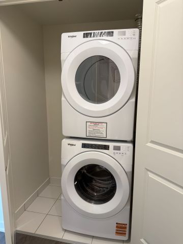 For Lease - 38 Annie Craig Drive Unit# 2703, Toronto, Ontario - Photo 4