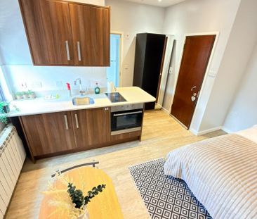 Studio to rent - Photo 4
