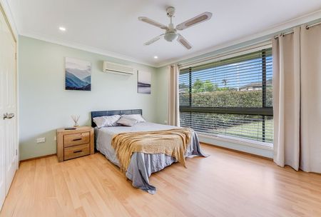 Ultimate Entertainer with Pool, Alfresco & Multiple Living Zones - Photo 5