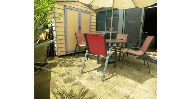 Spacious Light-Filled Townhouse in a Prime Kew Location - Photo 1