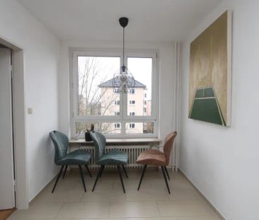 Großzügig geschnittene 2-Zimmer-Wohnung in Kassels Zentrum mit Blic... - Photo 4