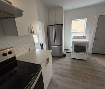 For Lease - 226 First Street, Cornwall, Ontario - Photo 6