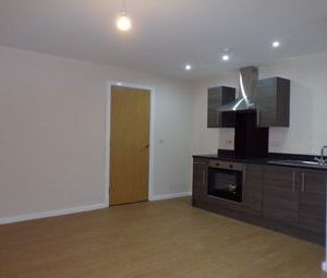 1 Bedrooms Flat to rent in Stockport SK4 | £ 137 - Photo 1