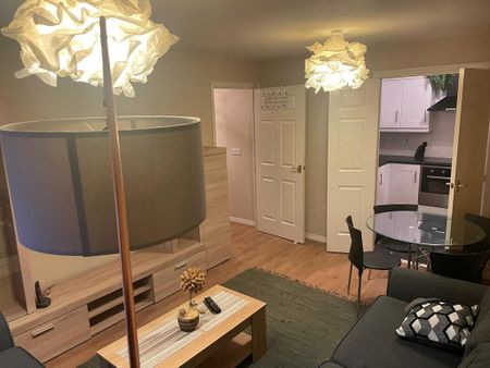 2 bedroom apartment to rent - Photo 3