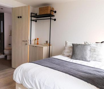 1 bedroom in a flat share to rent - Photo 6