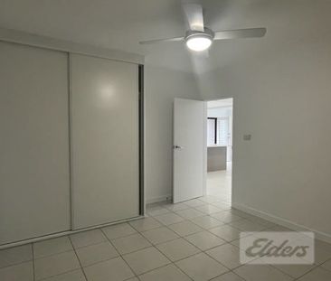 Spacious Unit - Photo 4