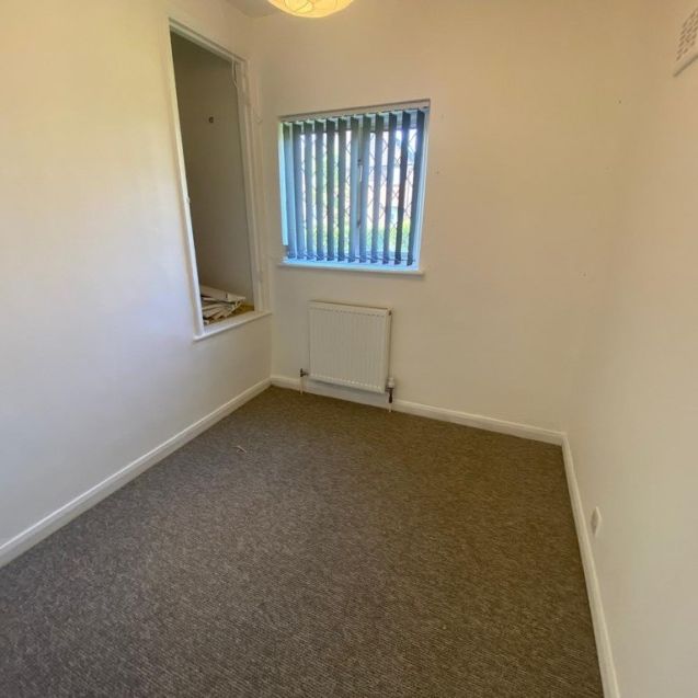 Southway, Guildford - Photo 1