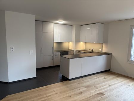 frisch renovierte 4,5-Zimmer-Wohnung - Photo 2