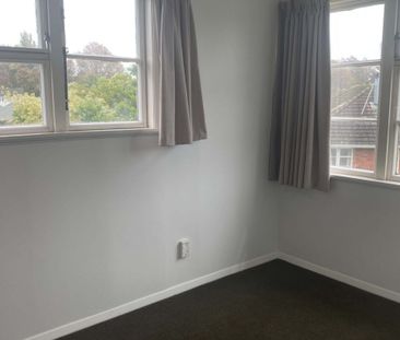 Freshly Updated Family Home in Prime Burnside Location - Photo 2