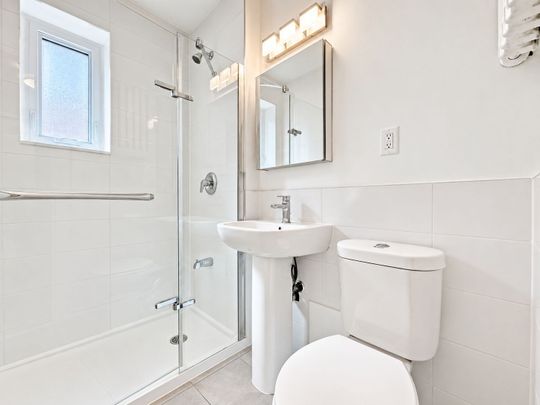 For Lease - 398 Avenue Road Unit# 528, Toronto, Ontario - Photo 1