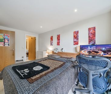 Merryweather Place, London, SE10 - Photo 4