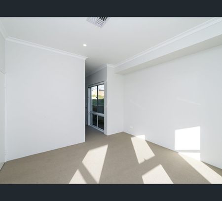 42 Kinsale Drive, Mindarie, WA 6030 - Photo 5