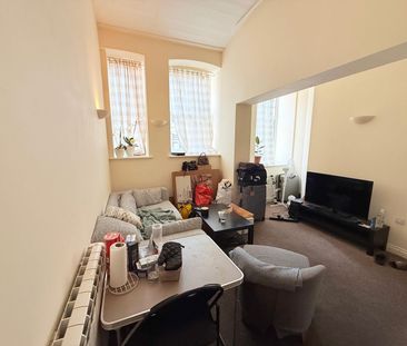 Sherborne Road, Yeovil, Somerset - Photo 3