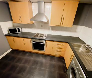 FOUR BEDROOM - Photo 5