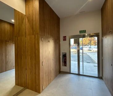 Piso de alquiler en Calle Lopéz de Neira, Campus de la Salud - Foto 5