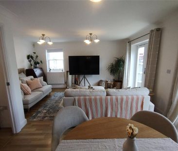 2 bedroom end of terrace house to rent - Photo 2