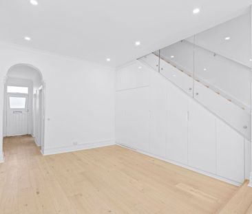 Architect-reinvented terrace with a studio retreat - Photo 3