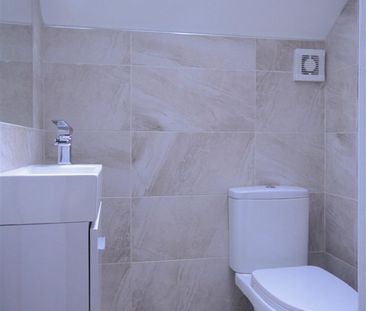 Whitchurch Road, Heath, Cardiff - Photo 4