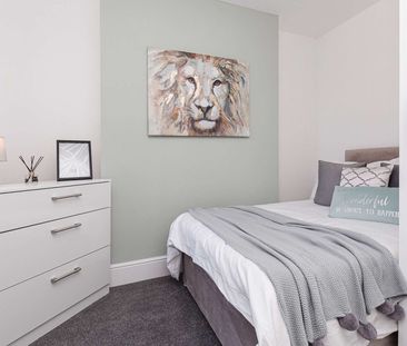 Brompton Avenue - Photo 1