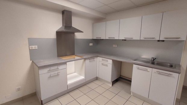 Location appartement 4 pièces 87.78 m² à Meximieux (01800) - Photo 1