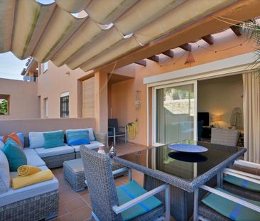 Apartamento planta baja en alquiler en Marbella, Marbella - Photo 2