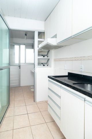 Apartamento com 2 quartos e 54m² para alugar em Humaitá, Porto Alegre. - Photo 2