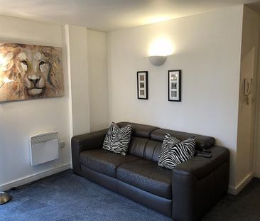 2 Bedroom Apartment To Let - Photo 2