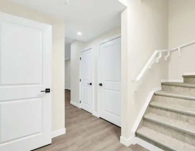 A Beautiful 1 Bed + Den Basement | 32 Legacy Reach View Southeast, Calgary - Photo 1