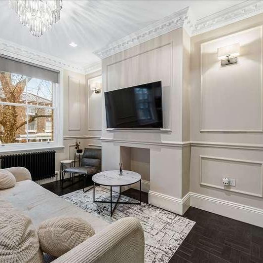 Loftus Road, London, W12 - Photo 1