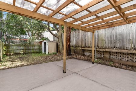 Two Bedroom Semi In the Heart of Bondi Beach - Photo 5