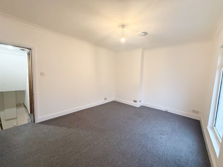 Property For Let - Drayton Road - Photo 3