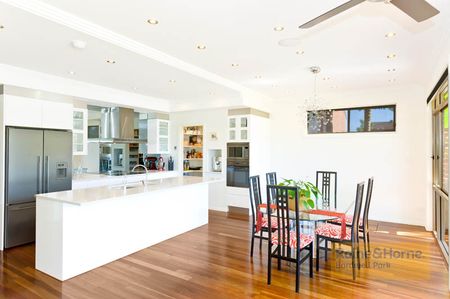 Family Home in Prime Location - Photo 2