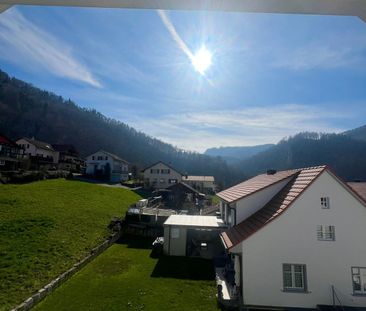 Grosszügige 4.5 Zimmerwohnung an ruhiger Lage und toller Aussicht - Foto 4