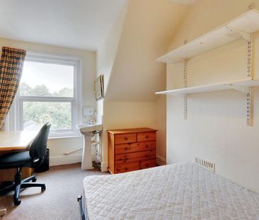 6 bedroom terraced house to rent - Photo 3