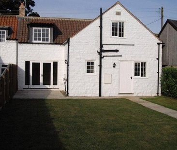 2 bedroom semi-detached house to rent - Photo 2
