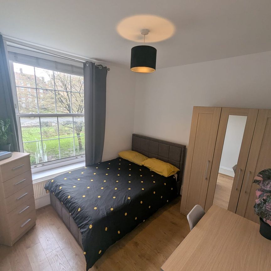 5 Pegwell House Room 2 - Photo 1