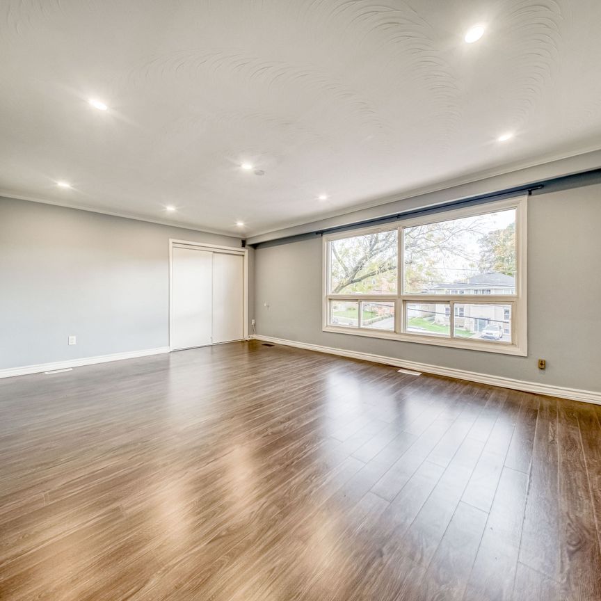 For Lease - 588 Warden Avenue, Toronto, Ontario - Photo 1