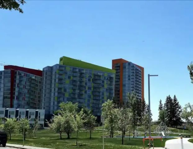 Furnished 2 Bedroom Condo | 710 - 30 Brentwood Common Northwest, Calgary - Photo 1