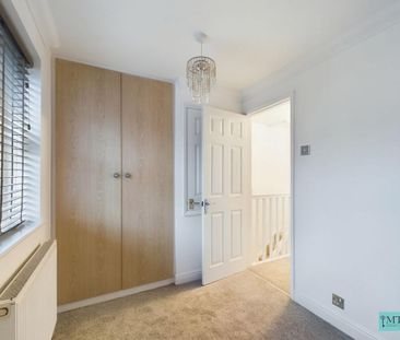 2 bedroom terraced house to rent - Photo 2