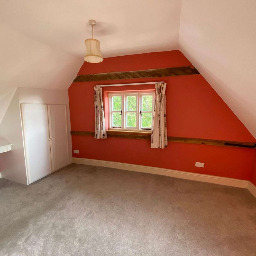 A charming four bedroom detached period property set within an attractive garden of approximately 0.68 acres. The property also benefits from a double cart lodg - Photo 1