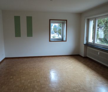 4-Zimmerwohnung mit 2 Balkonen auf dem Bruderholz - Photo 1