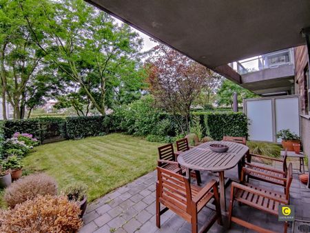 Gelijkvloers 2 slpk appartement met tuin - Foto 3