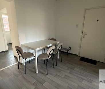 Frisch renoviertes und möbliertes WG Zimmer zum Erstbezug - Photo 2