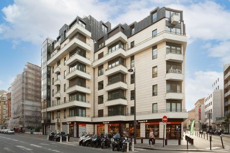 location Appartement T3 DE 70.24m² À PARIS - Photo 3