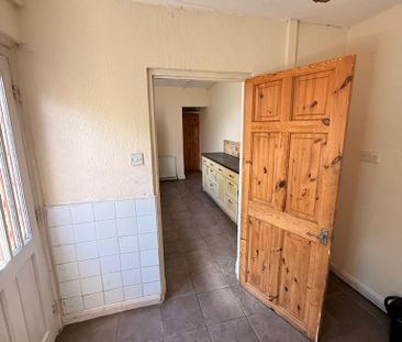 4 bedroom terraced house to rent - Photo 4