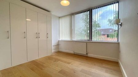 Ancells Road, Fleet, Hampshire, GU51 - Photo 3