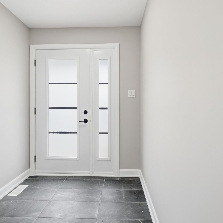 For Lease - 1231 Montblanc Crescent, Russell, Ontario - Photo 1