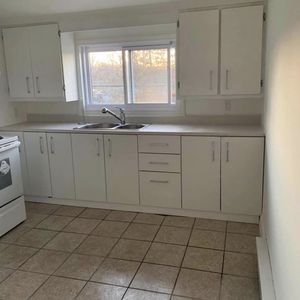 2 Chambres Rénovées à Louer - Photo 2