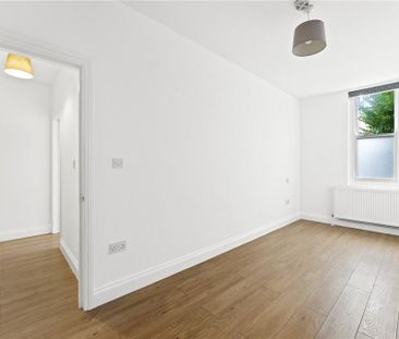 3 bedroom apartment to rent - Photo 2